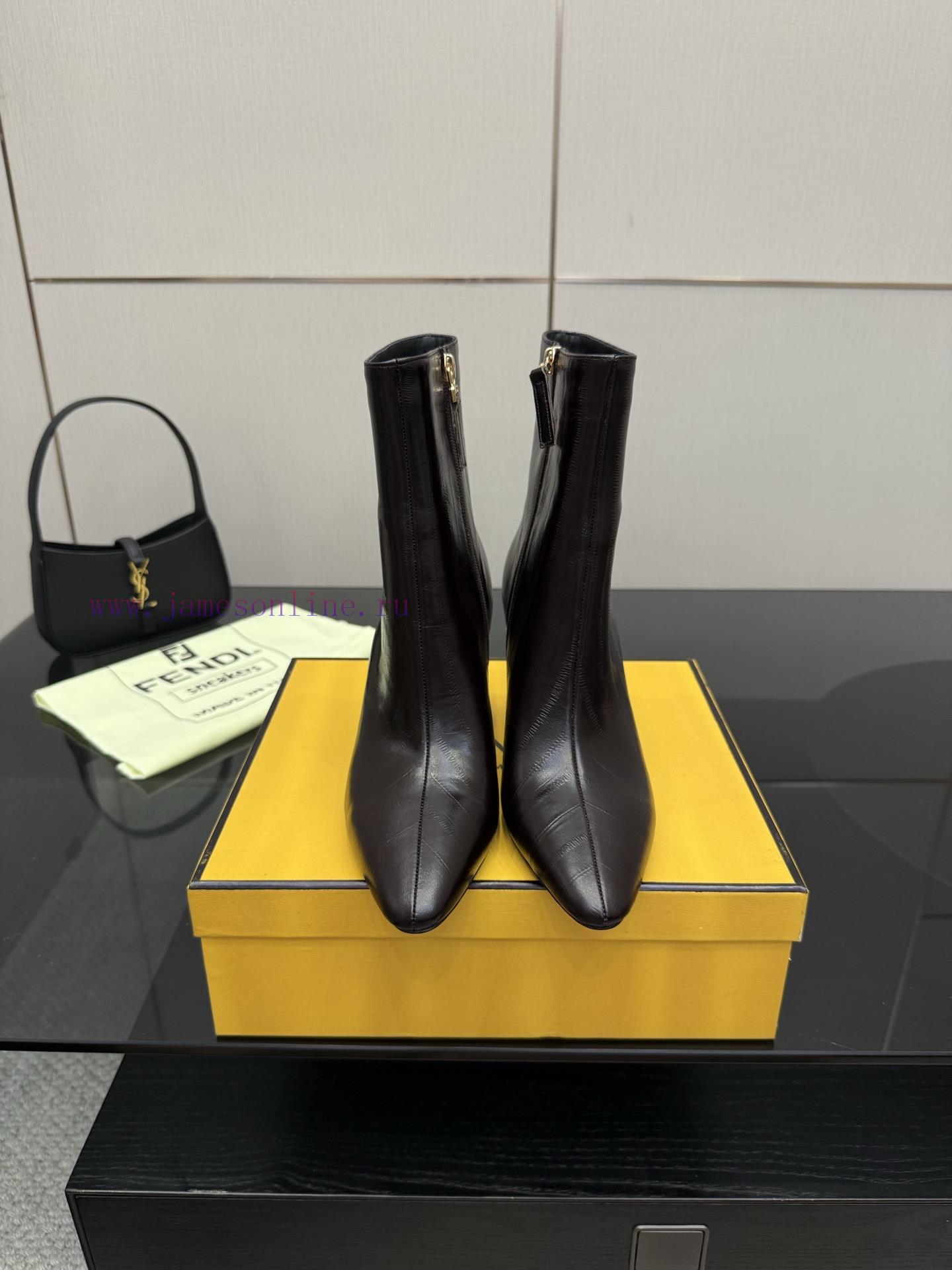 FENDI Arco Blind Eel Leather BootsThis Cylindrical Boot Features A Tapered Toe And High Heel De ikqqox6q