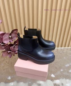 MiuMiu 2025 Autumn/Winter Fashion Show New Short Boots——————————————One Of The Most Worthwhile 52p3ptgc