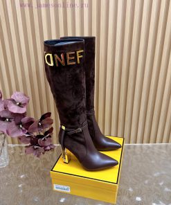 2025 Fashion Show New FENDI Hollowed Out Thick Heel Boots With 2 Different Fabrics Are Super Po l5o6pzw4
