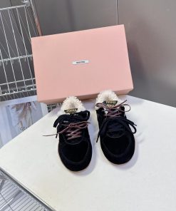 MiuMiu's Latest Fashion Show Retro Fur Shoes German Training ShoesThe Item With The Highest App 3qenrvk4