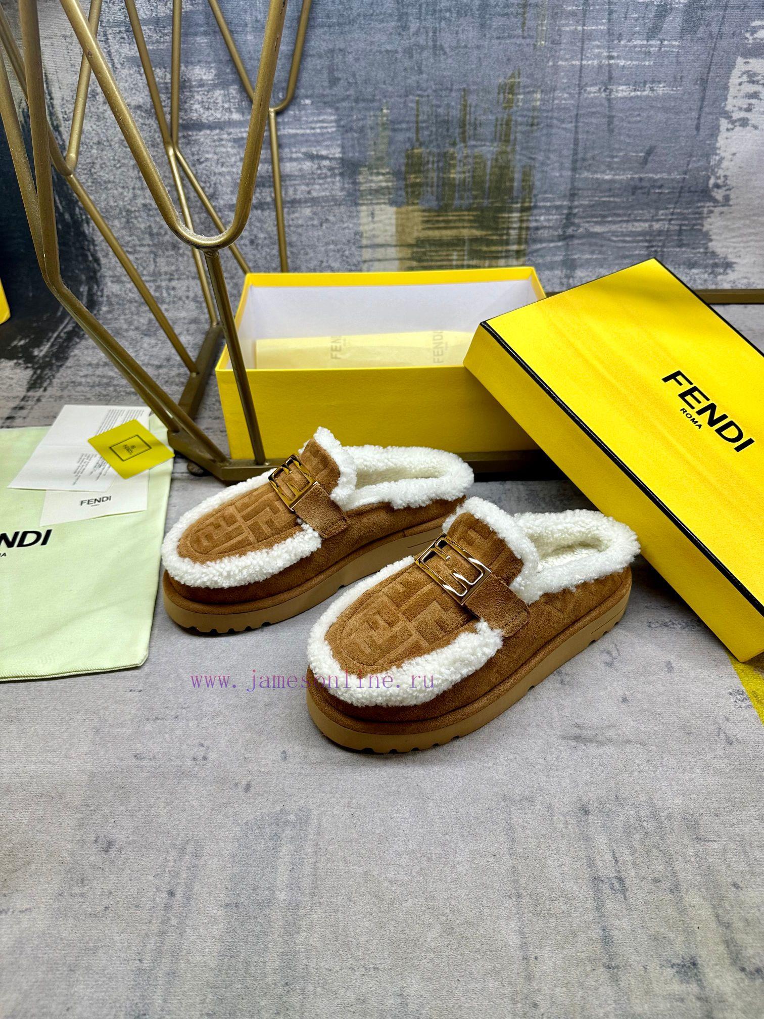 FENDI's Latest Casual Round Toe Flat Half Slippers Are Made Of Brown Suede Material With Raised 9dwzm6z4 - Image 3