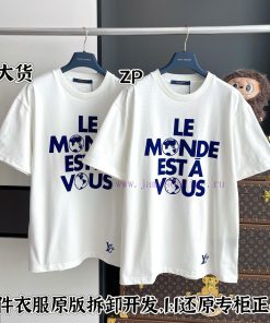 LV Letter Flocking Short Sleeved Clothing Is Purchased And Developed By Zp. The Original Versio n6gqotei