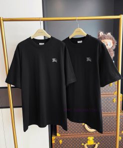 BURBERRY Round Horse Printed Short Sleeved Shirt With Full Packaging 🔥🔥🔥 Whole Piece Clothing P vfmsb7ow