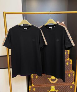 BURBERRY Cuff Grid Short Sleeve With Full Packaging 🔥🔥🔥 Whole Piece Clothing Procurement Zp Dev zaizdcl5