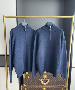 LV Plush Blended Hoodie ⚠️ Complete Packaging And Shipping Of The Entire Piece Of Clothing Proc jlqvyw7v