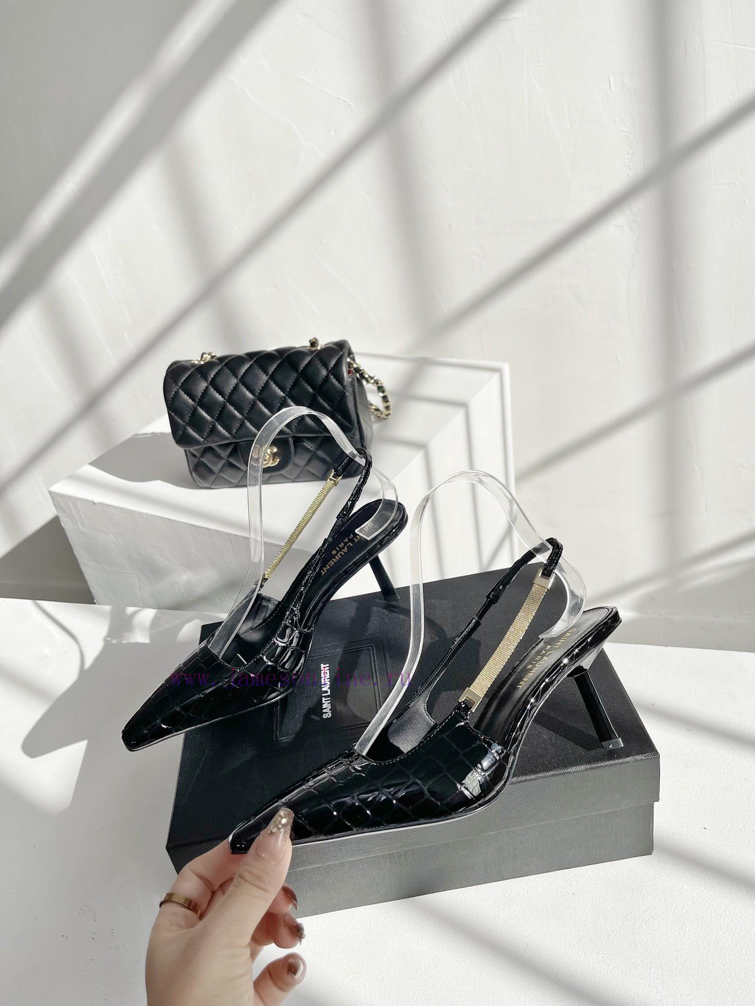 🫰 Saint Laurent Paris Runway Updated SynchronouslyThe Small Gold Bar Heel Is Really BeautifulSa ttkwbezf - Image 4
