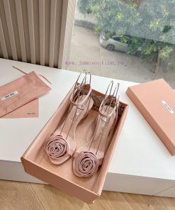 Miu Miu 24 Spring/Summer Rose High Heels Are Really StunningAt First Glance Miumi *'s High Heel enrer1js