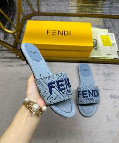 FENDI's Latest Bestseller Wide Lace Flat Slippers Made Of Distressed Denim Fabric With Stitched lm3r8j42