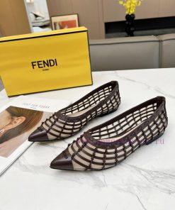 Fendi's New Women's Shoes Feature A Unique Design And A Perfect Interpretation Of Avant-garde S 8vz28hc1