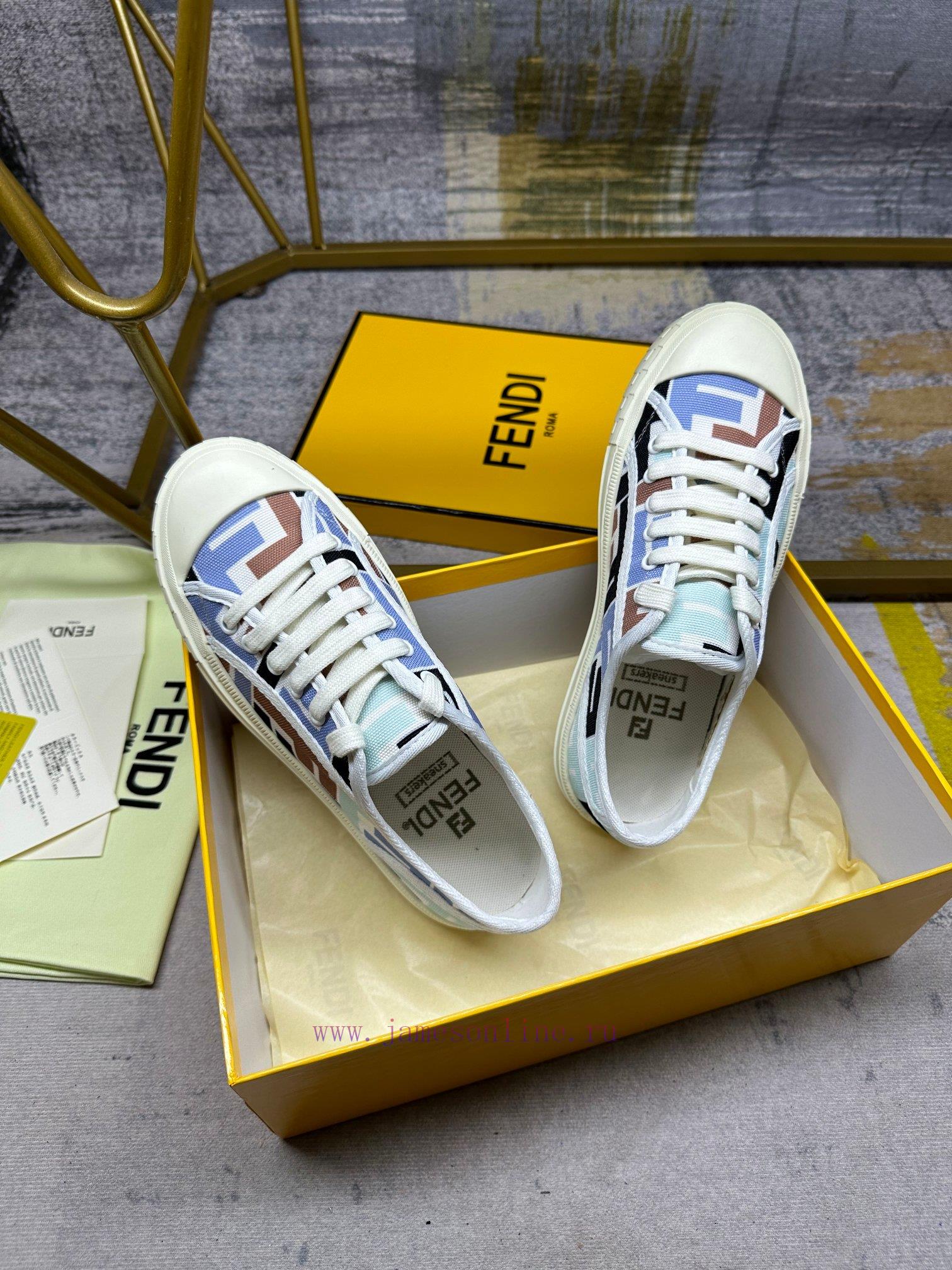 The Latest Popular FENDI Domino Canvas Shoes For Casual Sports - A New Must-have Style. This Sh zal0ezab - Image 6