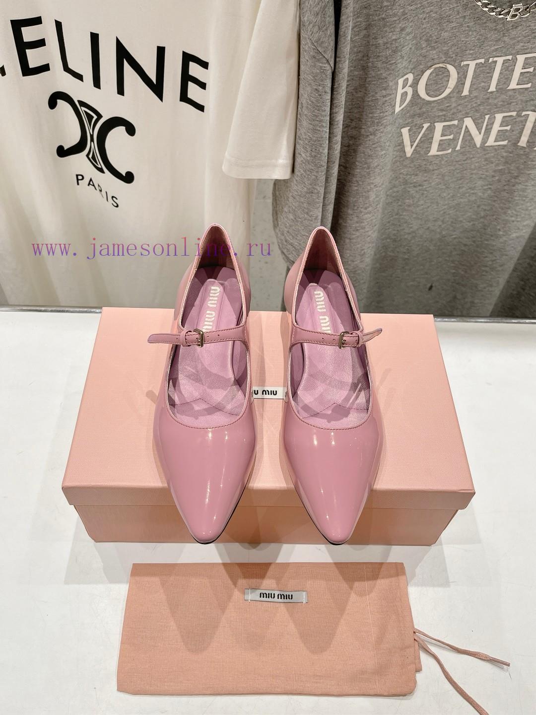 MiuM * U/24ss New Flat Bottomed Pointed Mary Jane Single Shoe Is A Very Low-key Single Shoe. It u1nmpqj5