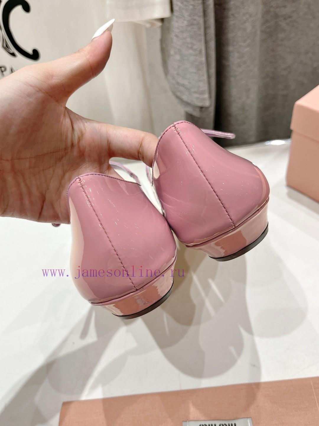 MiuM * U/24ss New Flat Bottomed Pointed Mary Jane Single Shoe Is A Very Low-key Single Shoe. It u1nmpqj5 - Image 7