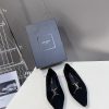 SAIN * LAURENT's New Spring And Summer Collection Has Been Released Featuring Pointed And Sexy ro48ypxl