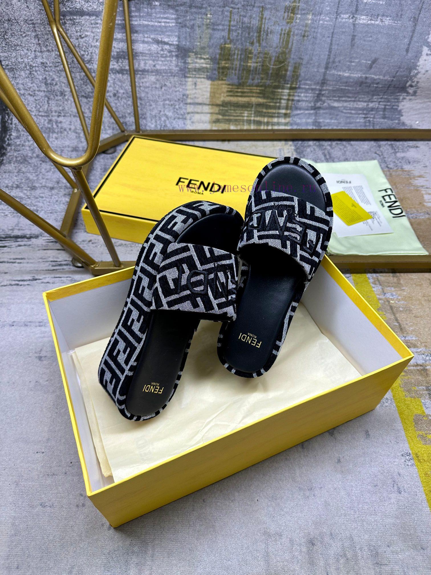 FENDI's Latest Popular Broadband Thick Soled Slippers Are Made Of Gray Denim Material With The y3ii0qe3 - Image 6