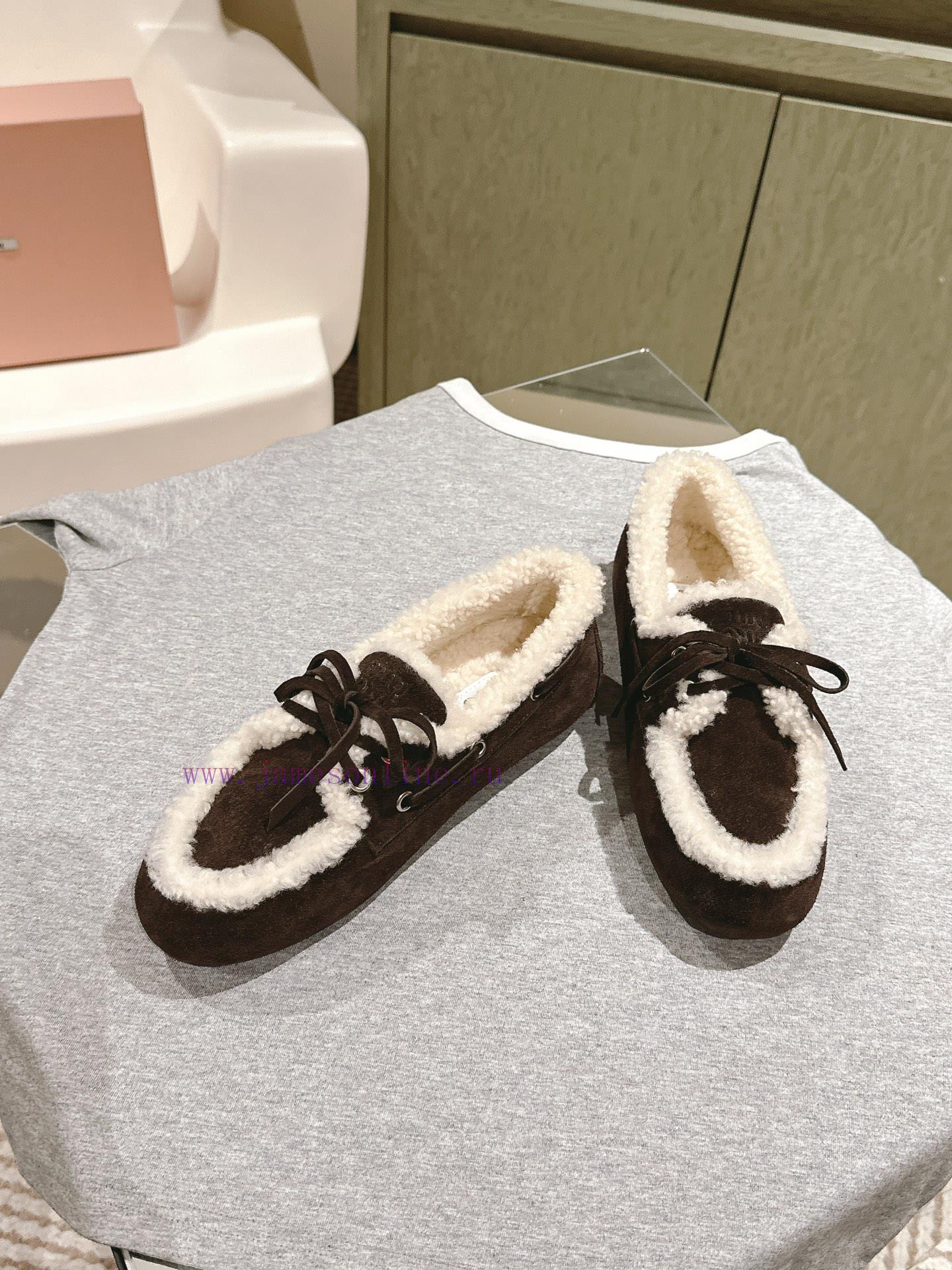 | ²⁰²4 𝐬𝐬 🤍🤎MIUMIU New American Retro Style Wool Integrated Bean Shoes~a Must-have~casual And i7gcjt85 - Image 4
