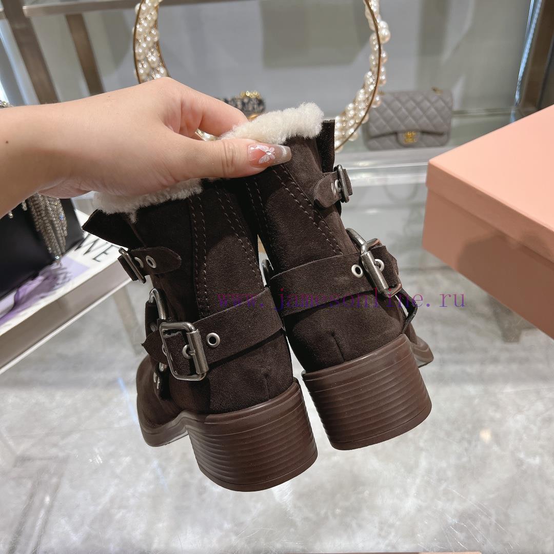 Mouri Miumiu 2024 Autumn/Winter New Product Limited Edition Lock Mouth Short Boots Explosive Bo 1loenn99 - Image 9
