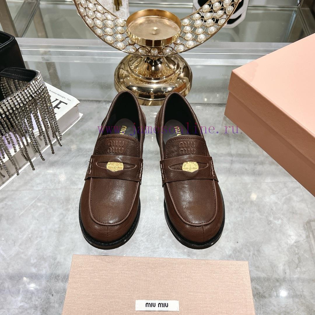 The Newly Released Flat Bottomed Coin Loafers By Miumiu In Spring Are Worth Recommending With A lmni55fl - Image 2