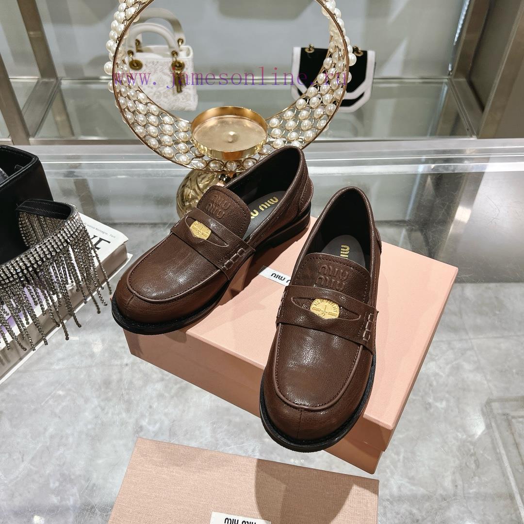 The Newly Released Flat Bottomed Coin Loafers By Miumiu In Spring Are Worth Recommending With A lmni55fl - Image 6
