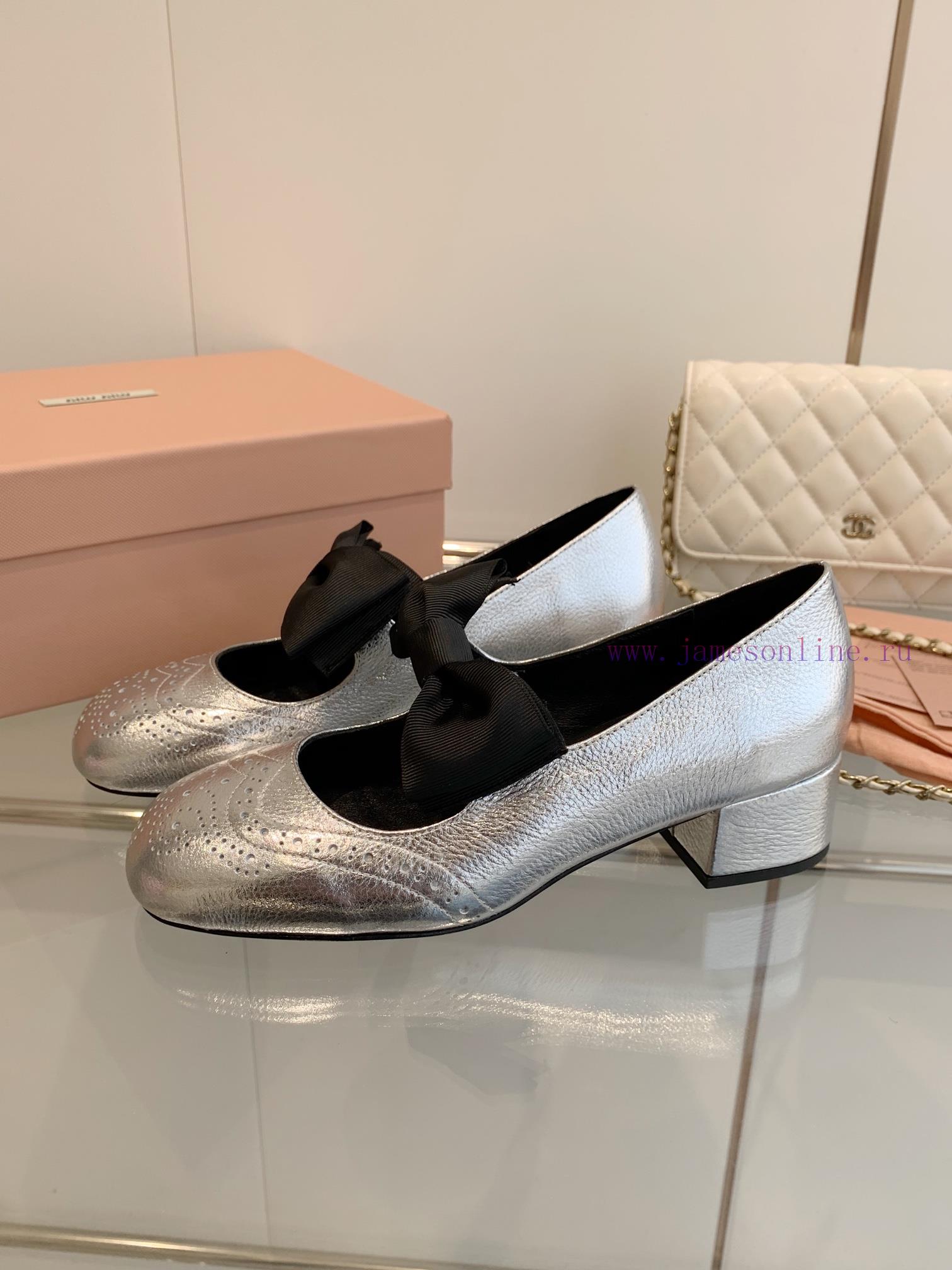 MIU MIU SS25 Early Spring Fashion Show New Coarse Heel Round Toe Mary Jane Bow Elastic Band Sin 4e17o0l7 - Image 3