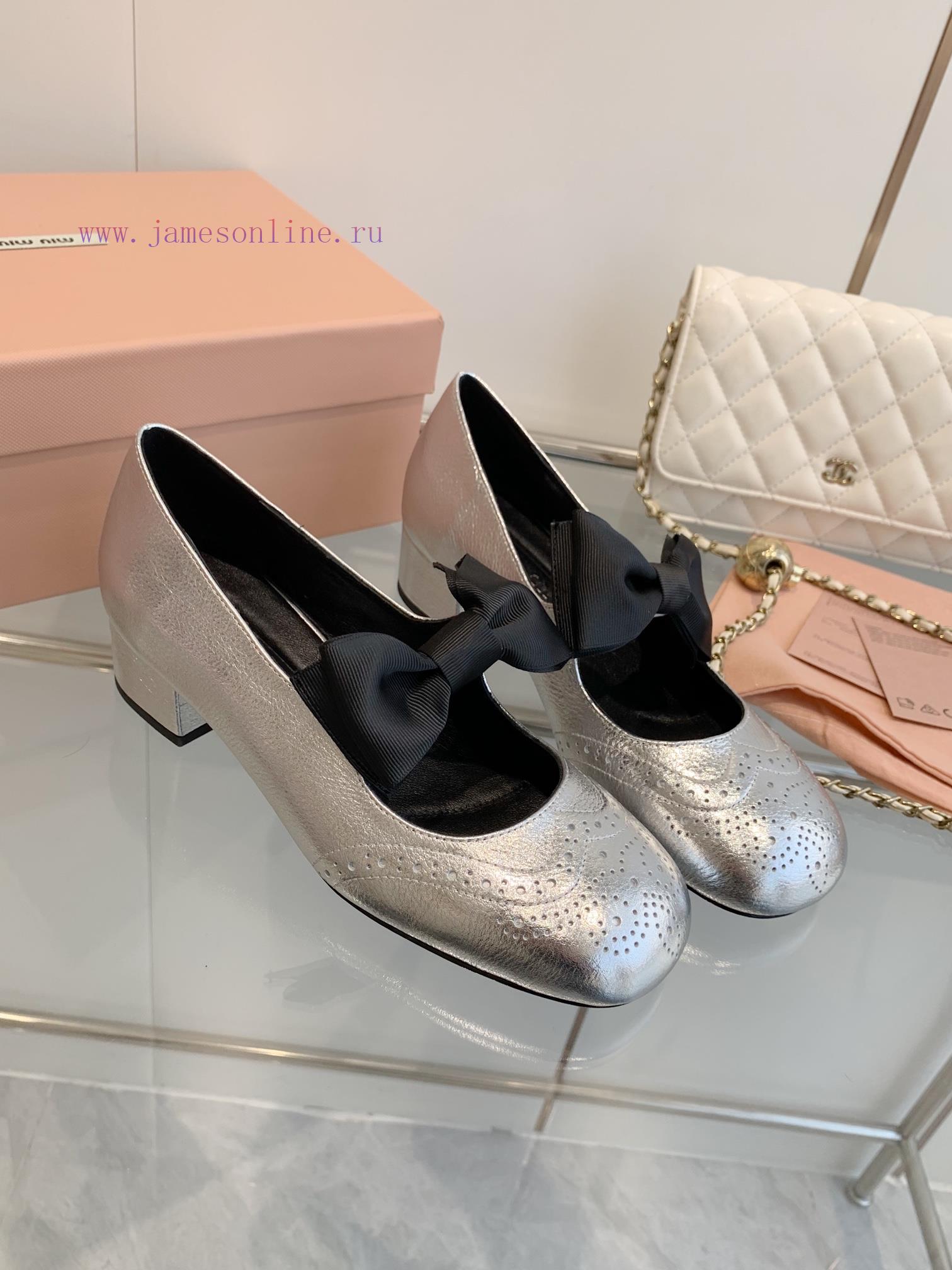 MIU MIU SS25 Early Spring Fashion Show New Coarse Heel Round Toe Mary Jane Bow Elastic Band Sin 4e17o0l7 - Image 4
