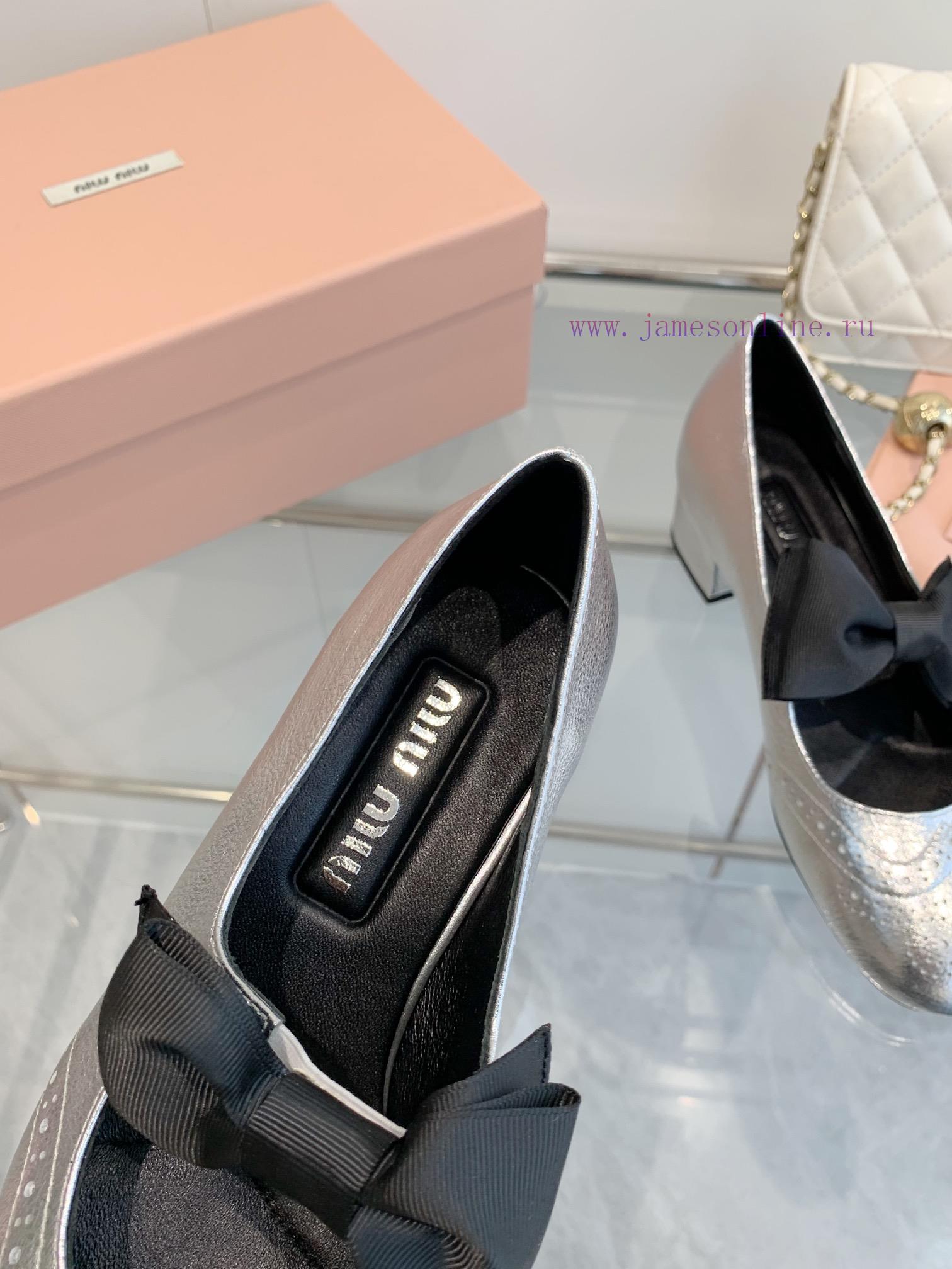 MIU MIU SS25 Early Spring Fashion Show New Coarse Heel Round Toe Mary Jane Bow Elastic Band Sin 4e17o0l7 - Image 6