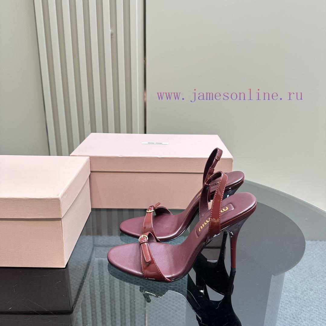 The Mostᴍɪᴜᴍɪ U25 Early Spring Hot Zhang Yuanying Same Sandals Fashion Show Appears On The Cove cn2uuo5n
