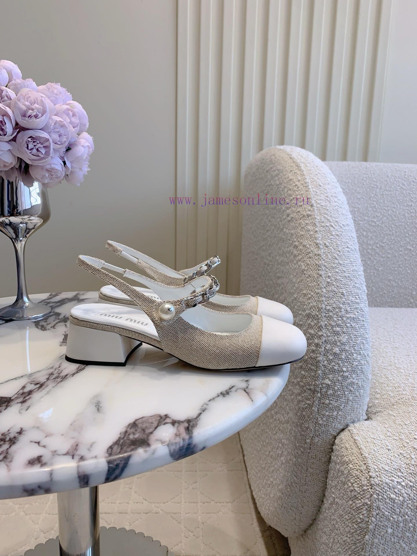 Back Empty Single Shoe 350Miu's New Thick Heeled Mary Jane Single Shoes Have A New Version Of F j97fhfcd - Image 3