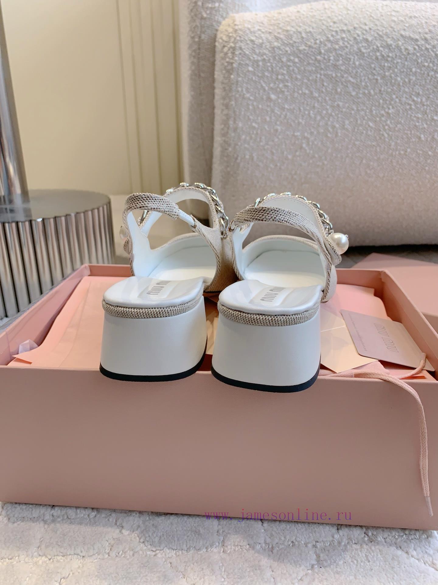 Back Empty Single Shoe 350Miu's New Thick Heeled Mary Jane Single Shoes Have A New Version Of F j97fhfcd - Image 9