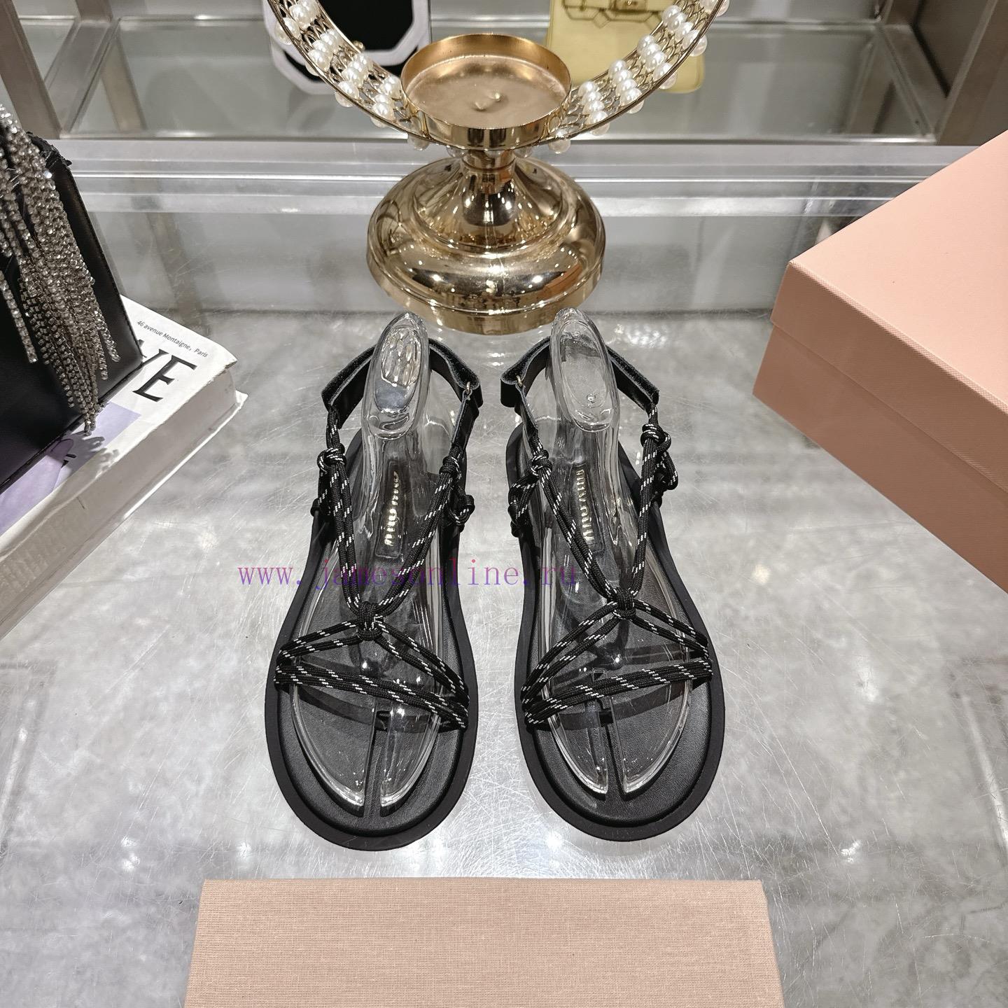 Miumiu Ss25 New Arrival~Miu Miu Spring/Summer New SneakersA Pair Of Sandals That Fashionistas M g4zolqfn - Image 2
