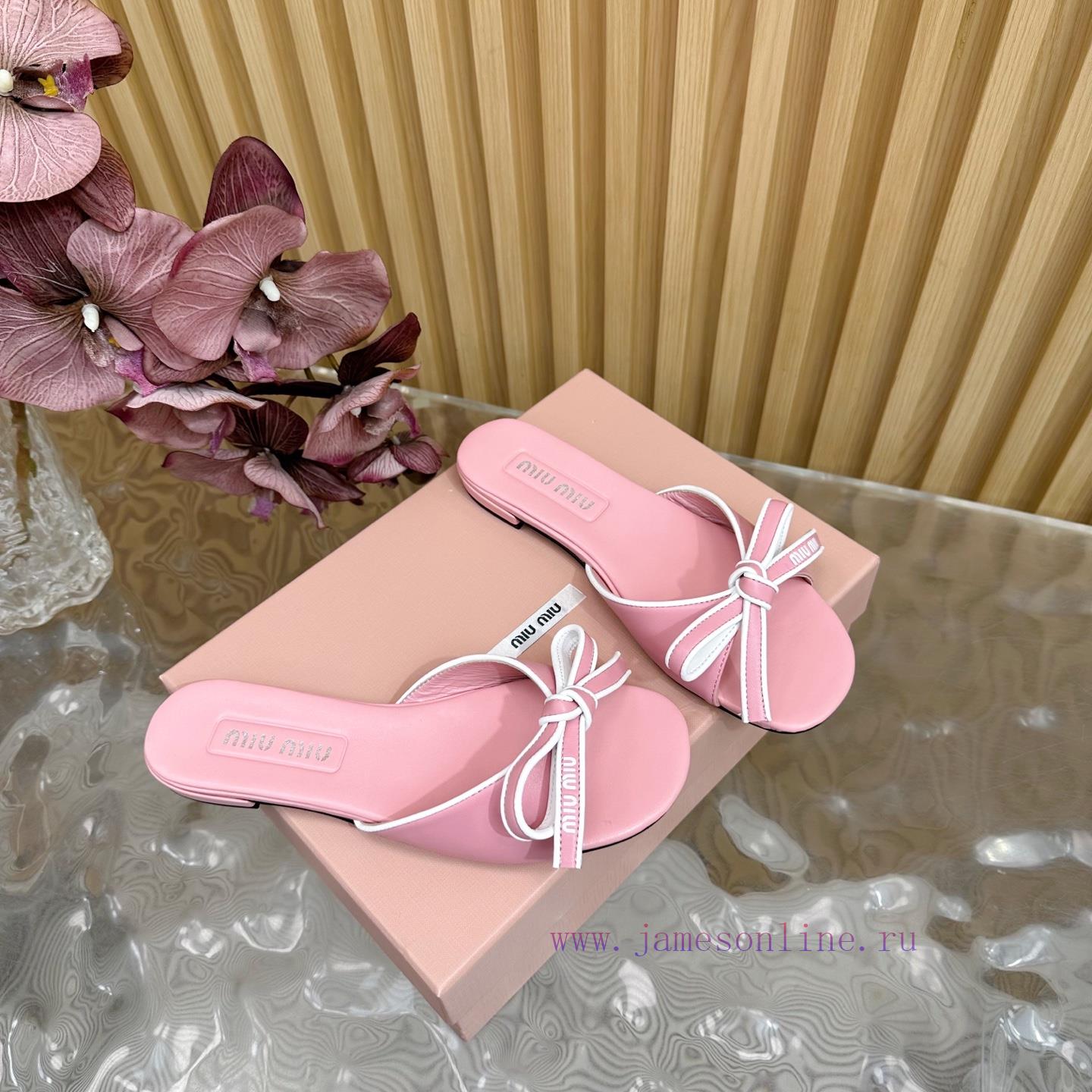 𝑀𝑖𝑢𝑀𝑖² ⁰² Miu Miu's New Bow Tie Girls' Slippers Series Is On The New Miumiu———————————The Lates 3od6c5yy - Image 3
