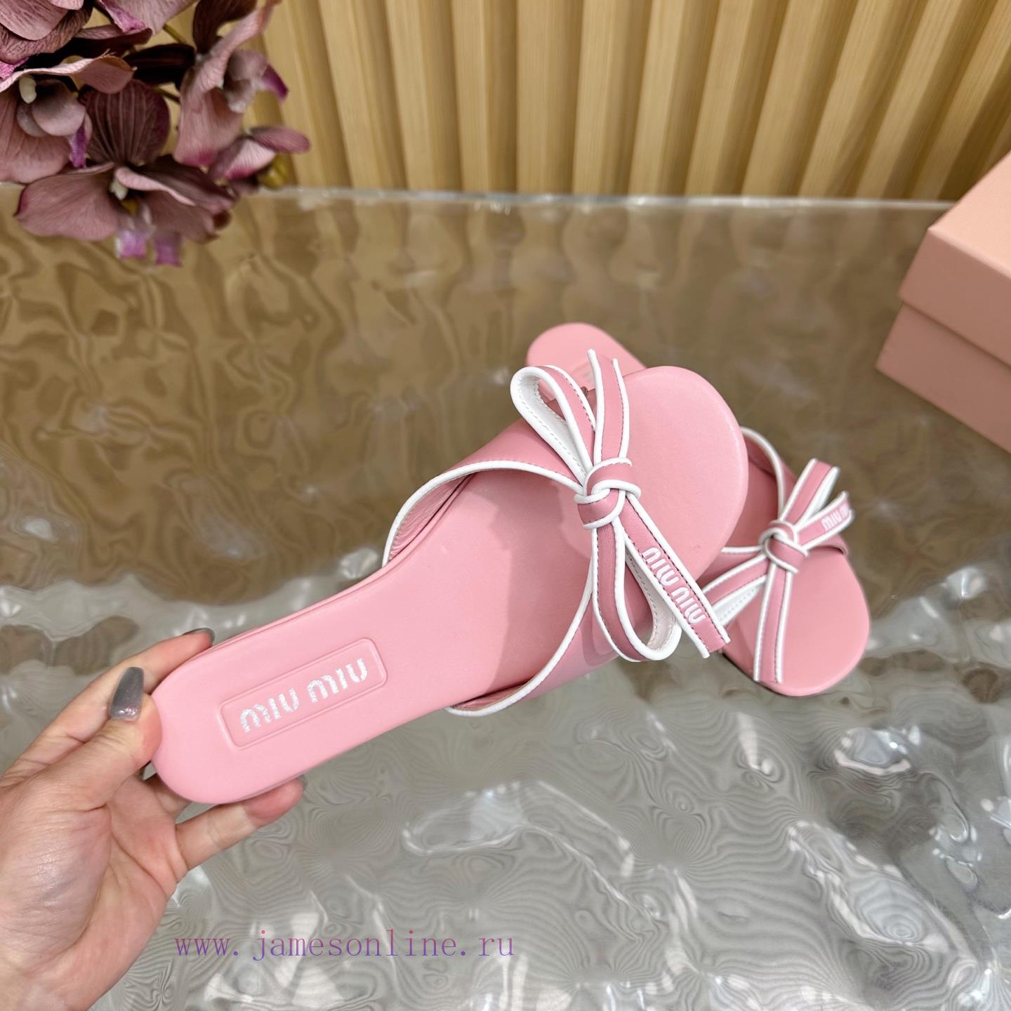 𝑀𝑖𝑢𝑀𝑖² ⁰² Miu Miu's New Bow Tie Girls' Slippers Series Is On The New Miumiu———————————The Lates 3od6c5yy - Image 7