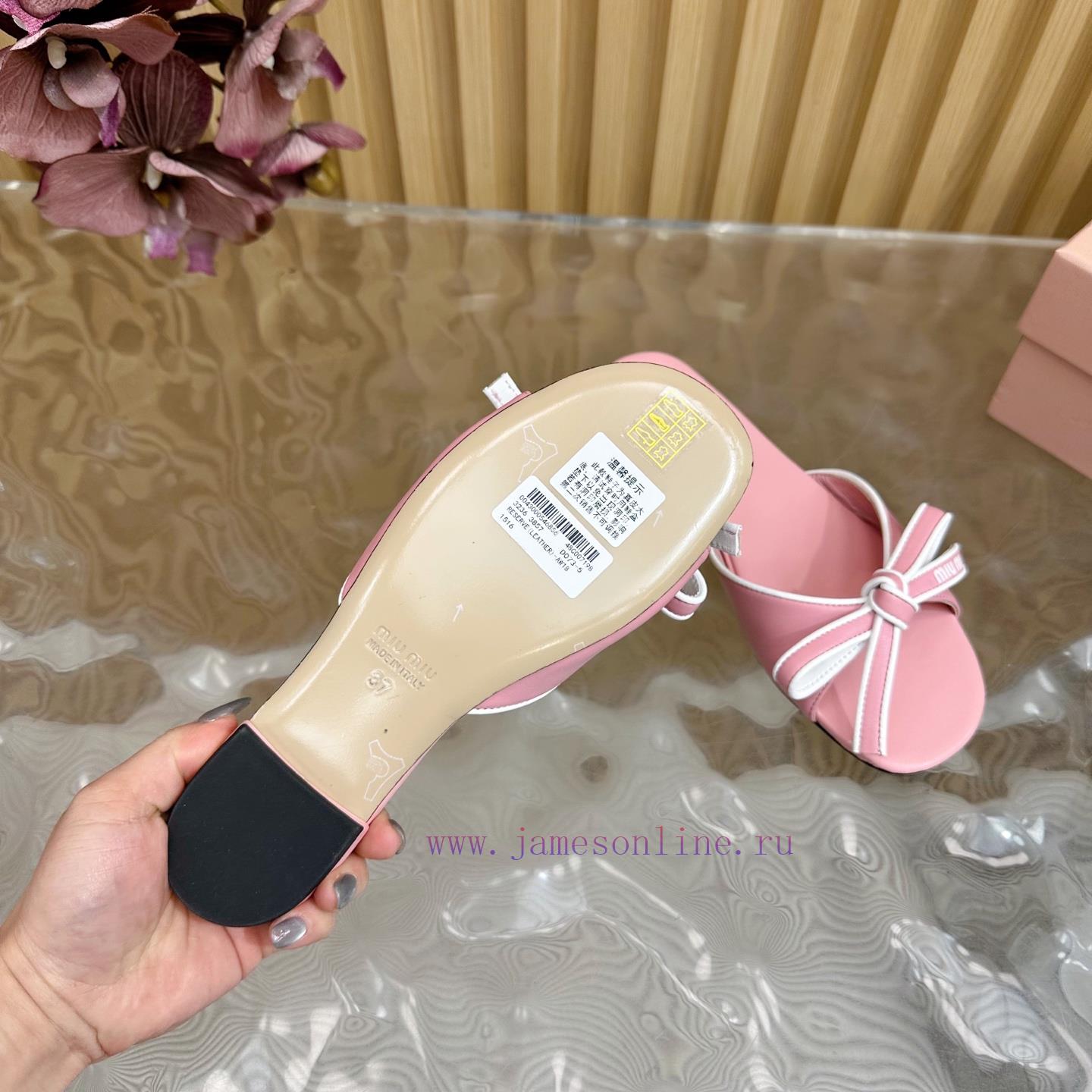 𝑀𝑖𝑢𝑀𝑖² ⁰² Miu Miu's New Bow Tie Girls' Slippers Series Is On The New Miumiu———————————The Lates 3od6c5yy - Image 10