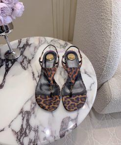 YSL Yangshulin's New Summer Wedge Toe Sandals Are A Perfect Interpretation Of Simple And Fashio k6dgdxxc