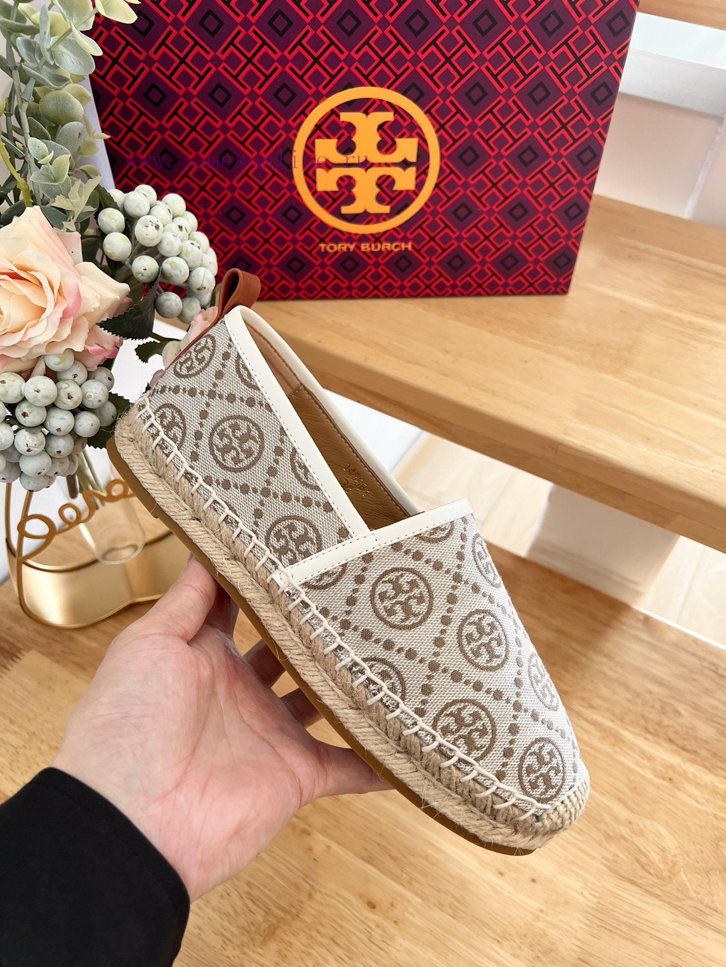 Tory Burch's New TLouis Vuitton MONOGRAM Pattern Inspired By The Classic Pattern Of Traditional 842yd4fc - Image 7