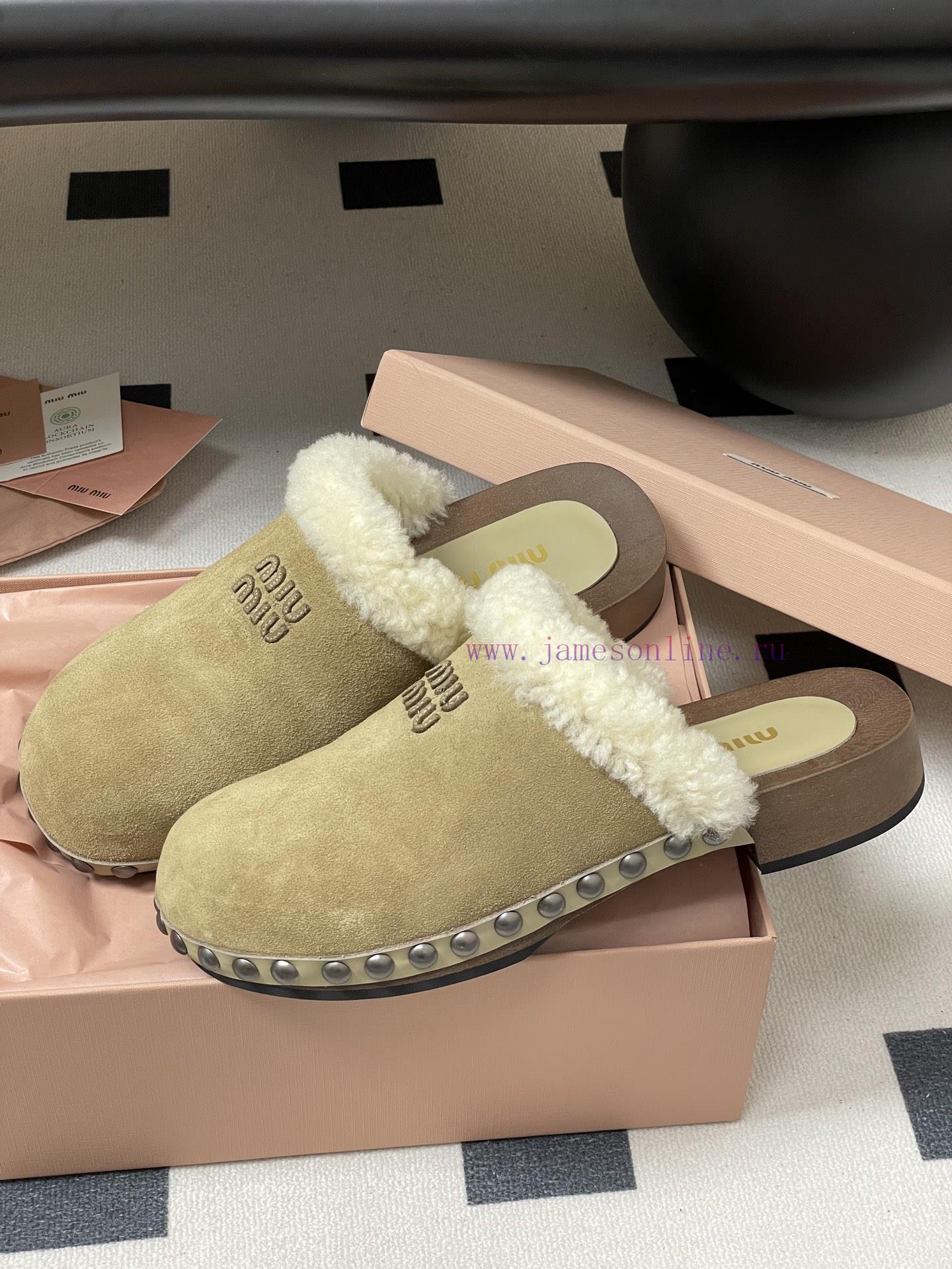 25ss Autumn/Winter Fashion MIUMIU Solid Wood Bottom Wool Half Slippers Thick Soled Mueller Shoe vnb42k3c - Image 5