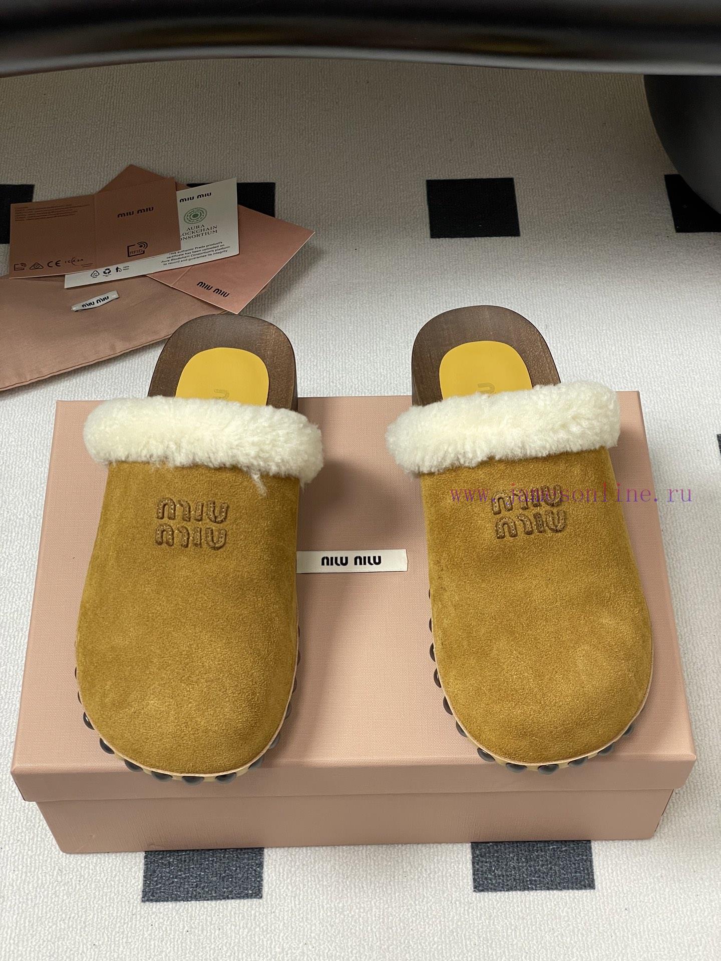 25ss Autumn/Winter Fashion MIUMIU Solid Wood Bottom Wool Half Slippers Thick Soled Mueller Shoe s153dtvq - Image 6