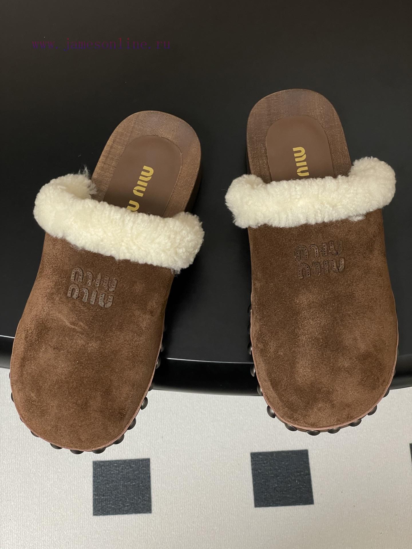 25ss Autumn/Winter Fashion MIUMIU Solid Wood Bottom Wool Half Slippers Thick Soled Mueller Shoe zuq142c1 - Image 3