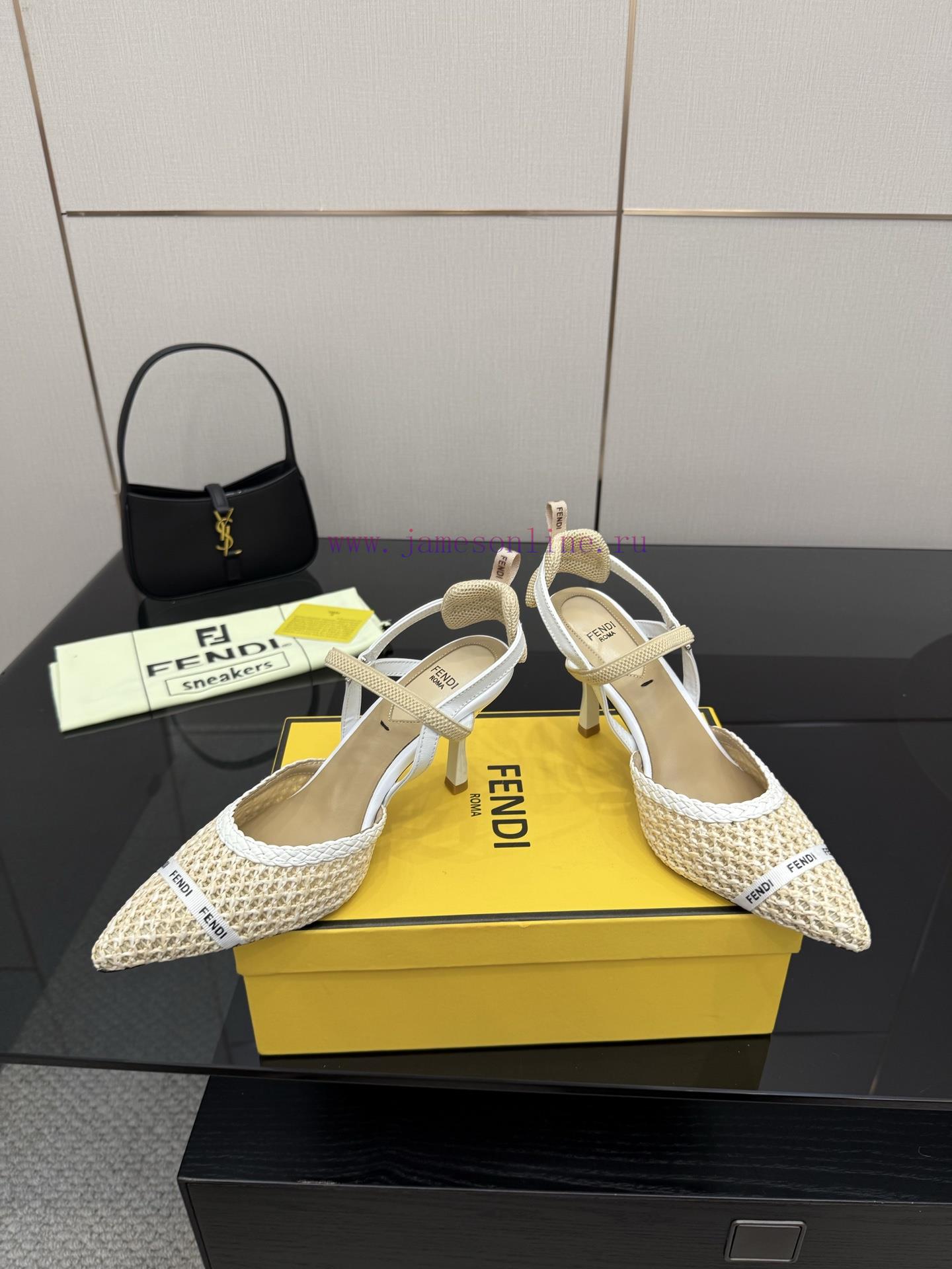 Fendi Leather Woven High HeelsThis Shoe Is Named After The Agile And Lightweight Italian Hummin 6cd4xr42 - Image 4
