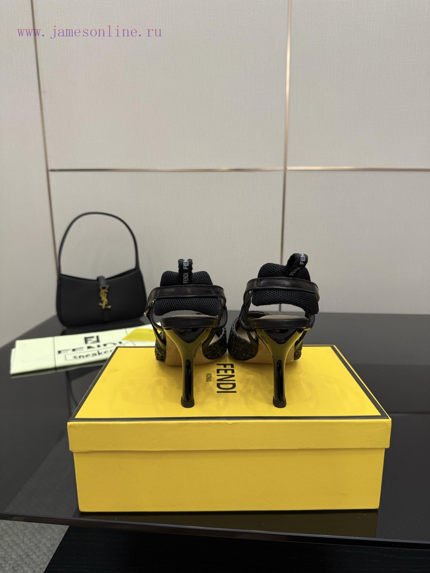 Fendi Leather Woven High HeelsThis Shoe Is Named After The Agile And Lightweight Italian Hummin fwyf35pq - Image 7