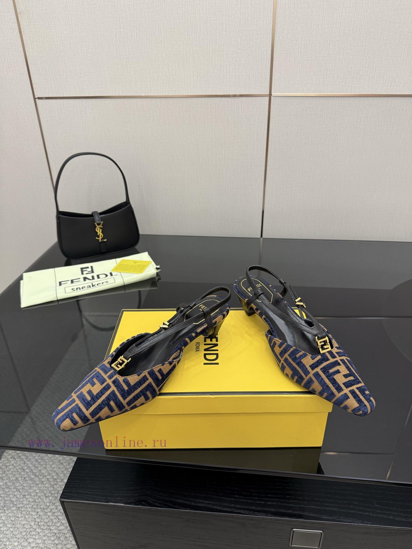 𝙁𝙀𝙉𝘿𝙄 New Fendi FFold Square Head Snell Dew Heel SandalsSquare Toe Open Heel Shoes With Origina r7o7qvtv - Image 4