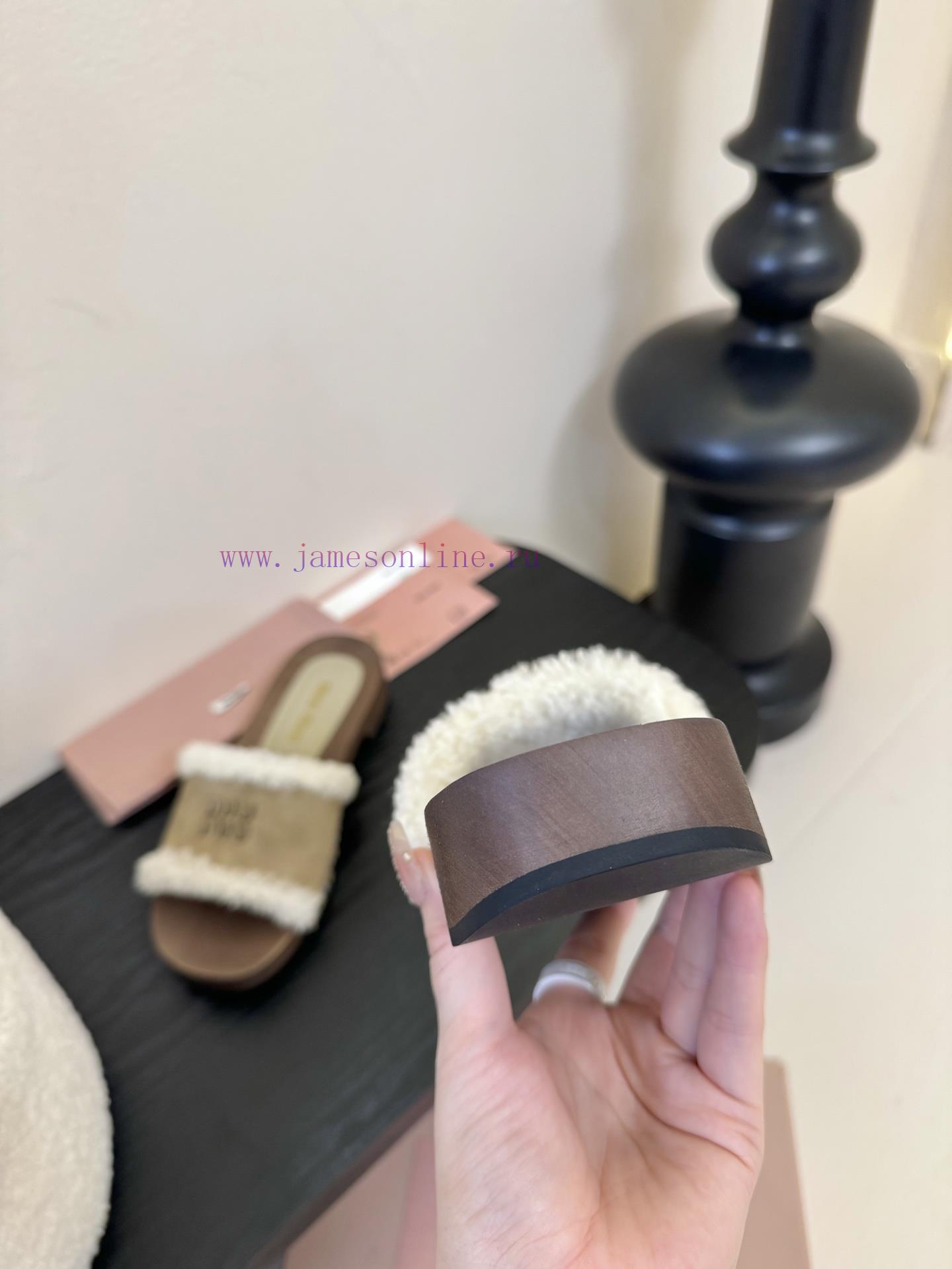 Miumiu Cotton Shoes Sandals 2025 Autumn And Winter New Shoes MiuMiuMiu Fashion Show Appropriate dfdhwdif - Image 7