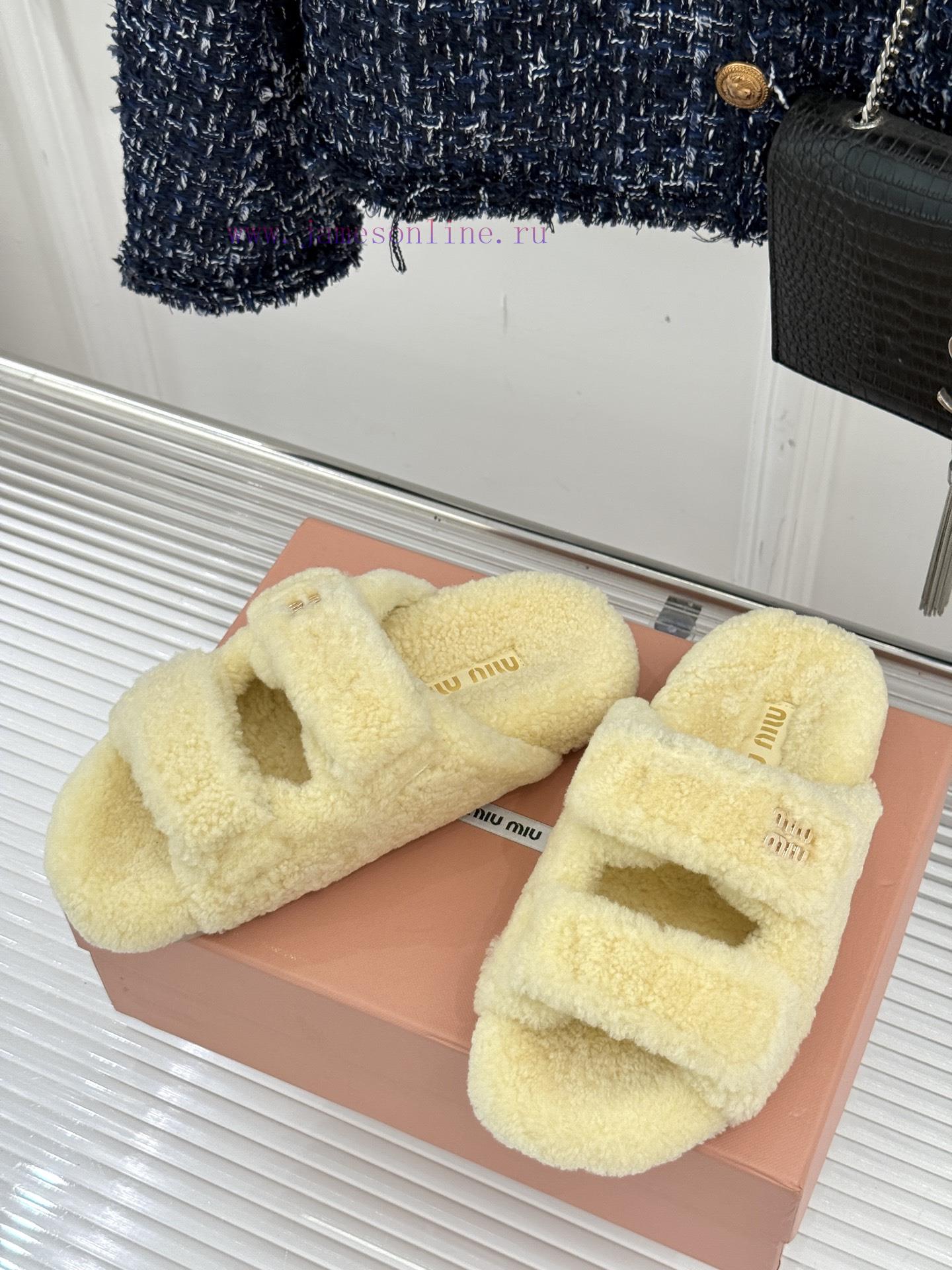 Miu Miu/Miu 25WF Autumn New Product Letter Hair DragIn Autumn And Winter I Want To Hide My Feet ydutvc33 - Image 3