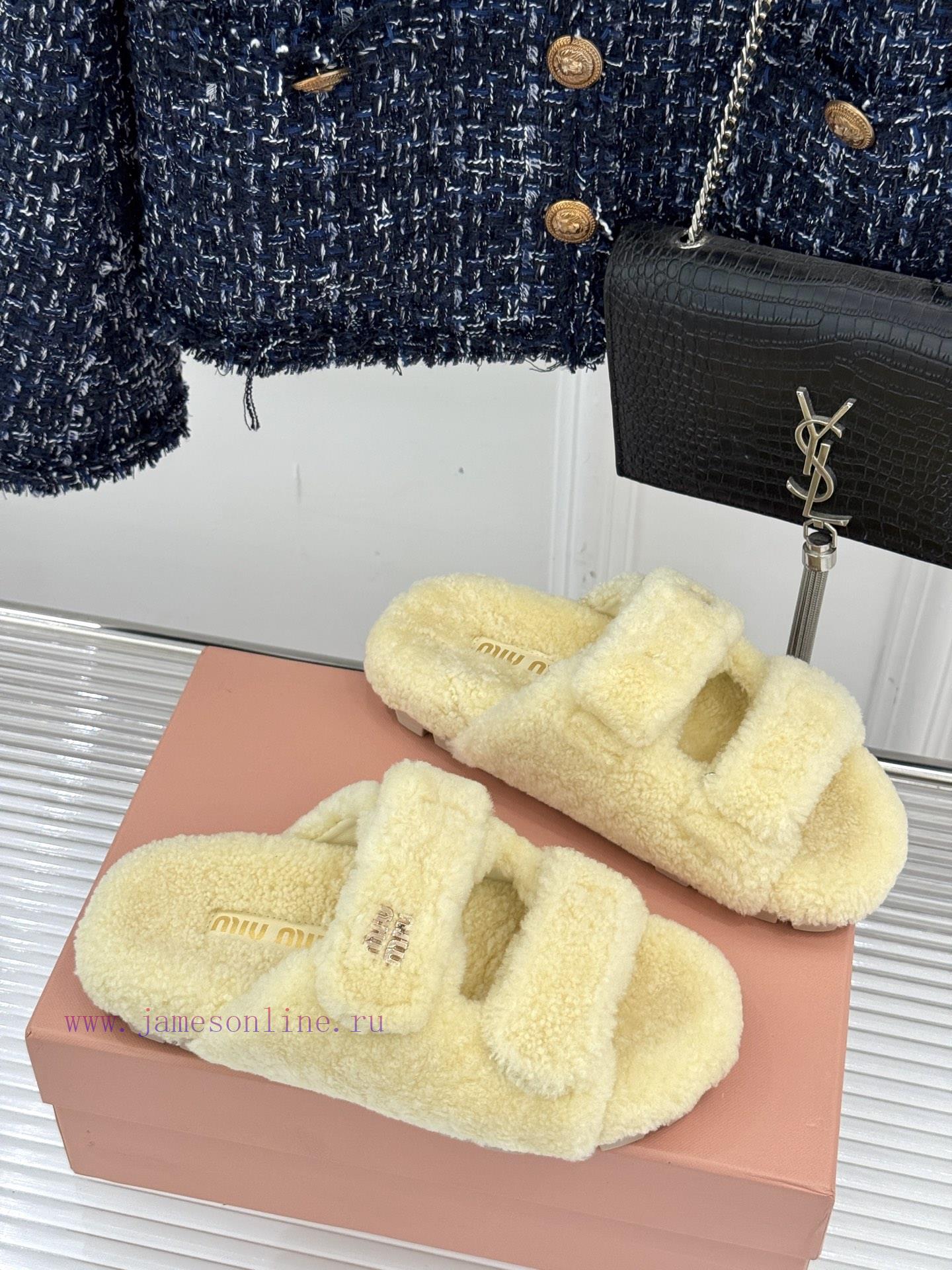 Miu Miu/Miu 25WF Autumn New Product Letter Hair DragIn Autumn And Winter I Want To Hide My Feet ydutvc33 - Image 4