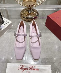 𝐑𝐨𝐠𝐞𝐫𝐕𝐢𝐯𝐢 * RV 25ss New Single Shoe With A Straight Strap And Double Diamond Buckle Showing Off cdrth367