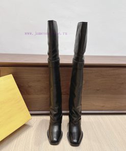 Purchasing GradeFendi's Classic Autumn And Winter Boots Have Become Popular Featuring A Combina 01zl5cpj