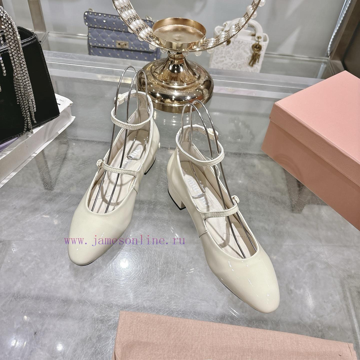 Single ShoeMiu Miu 25 Autumn/Winter New Round Head Small Single ShoesAt First Glance Miumiu's H 7vaulvd3 - Image 3