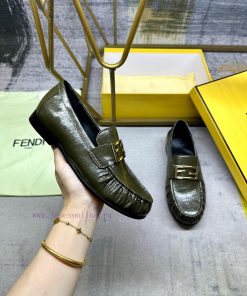 FENDI's Latest Loafers Feature FF Buckles On The Upper Ultra Soft Leather Pleated Toe Caps Flex 98rrfl11