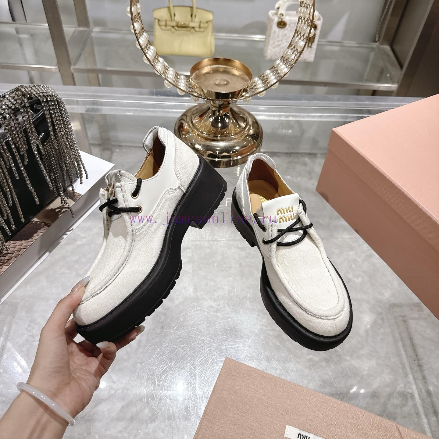 MiuMiu 2025 Fashion Show New Le Fu Shoes Small Leather Shoes Casual ShoesThis Shoe Is Made Of H ppnmrnka - Image 5