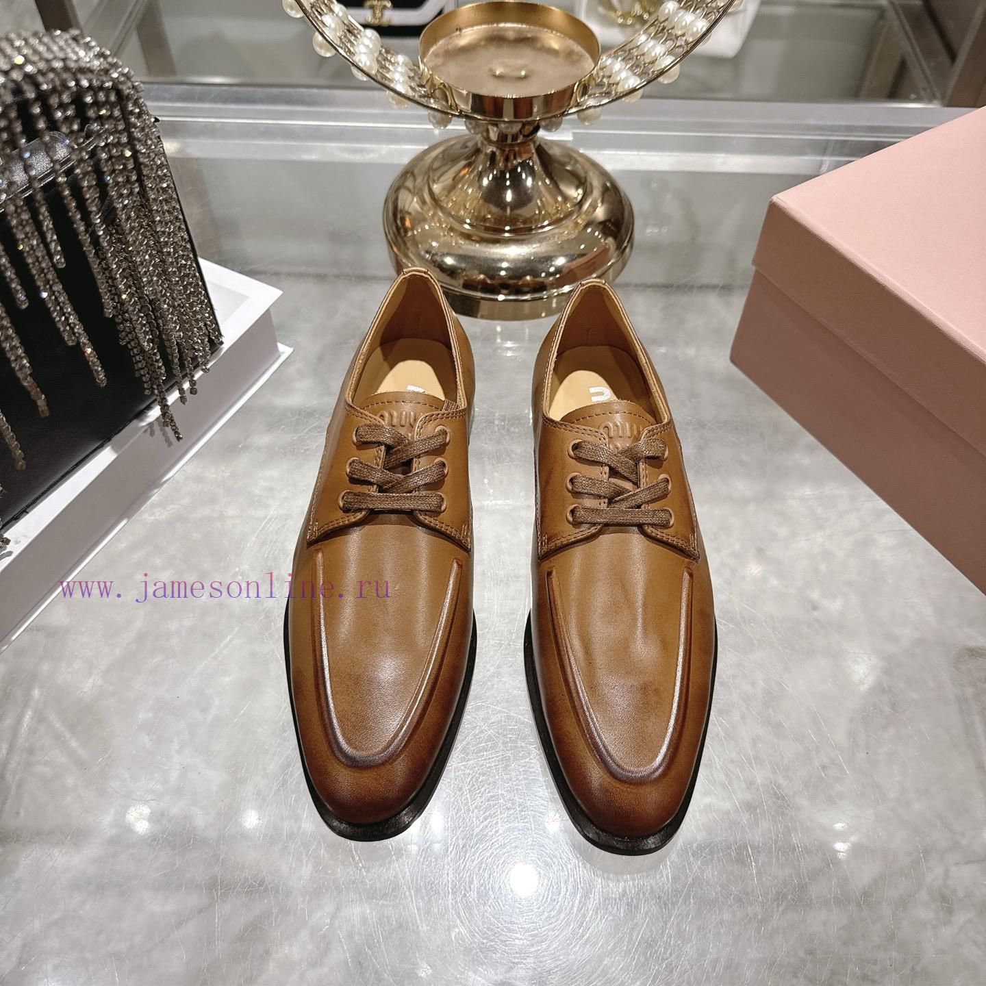 Miumi * 26 Early Spring New Vintage LoafersBased On The Classic Retro Shoe Shape The Texture Le waazmn6j