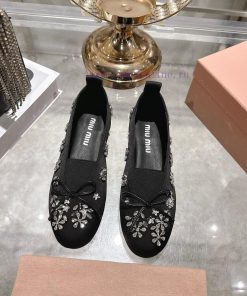 26ss Spring/Summer New MIUMIU Latest Fashion Style Round Head Bow Silk Satin Ballet Shoes Cryst c27hyawb